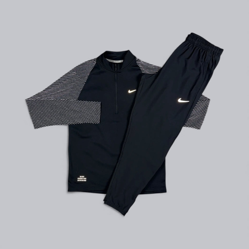 NIKE RUN DIVISION ELEMENT 1/4 ZIP - BLACK
