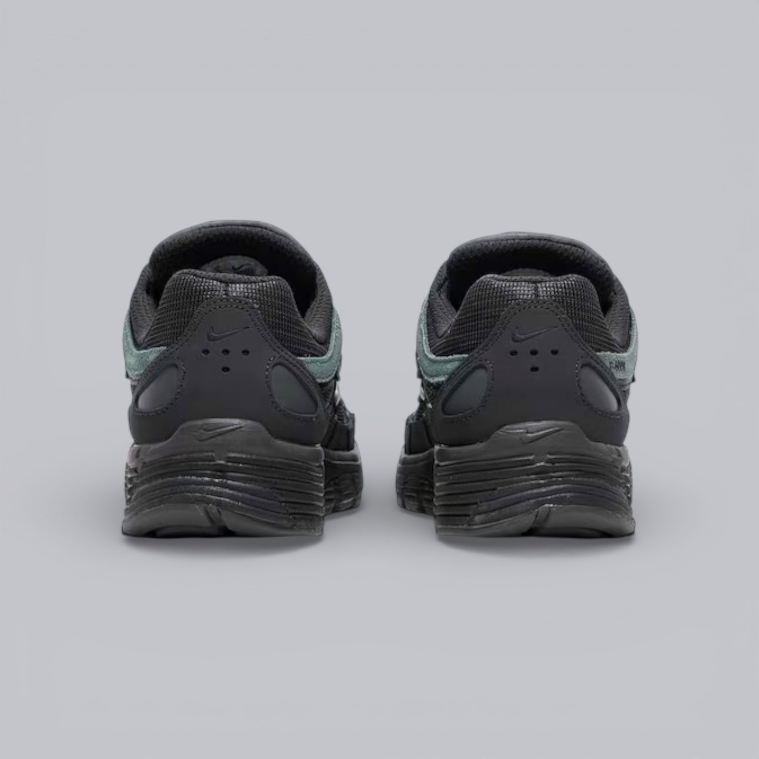 NIKE P6000 - ANTHRACITE/IRON GREY