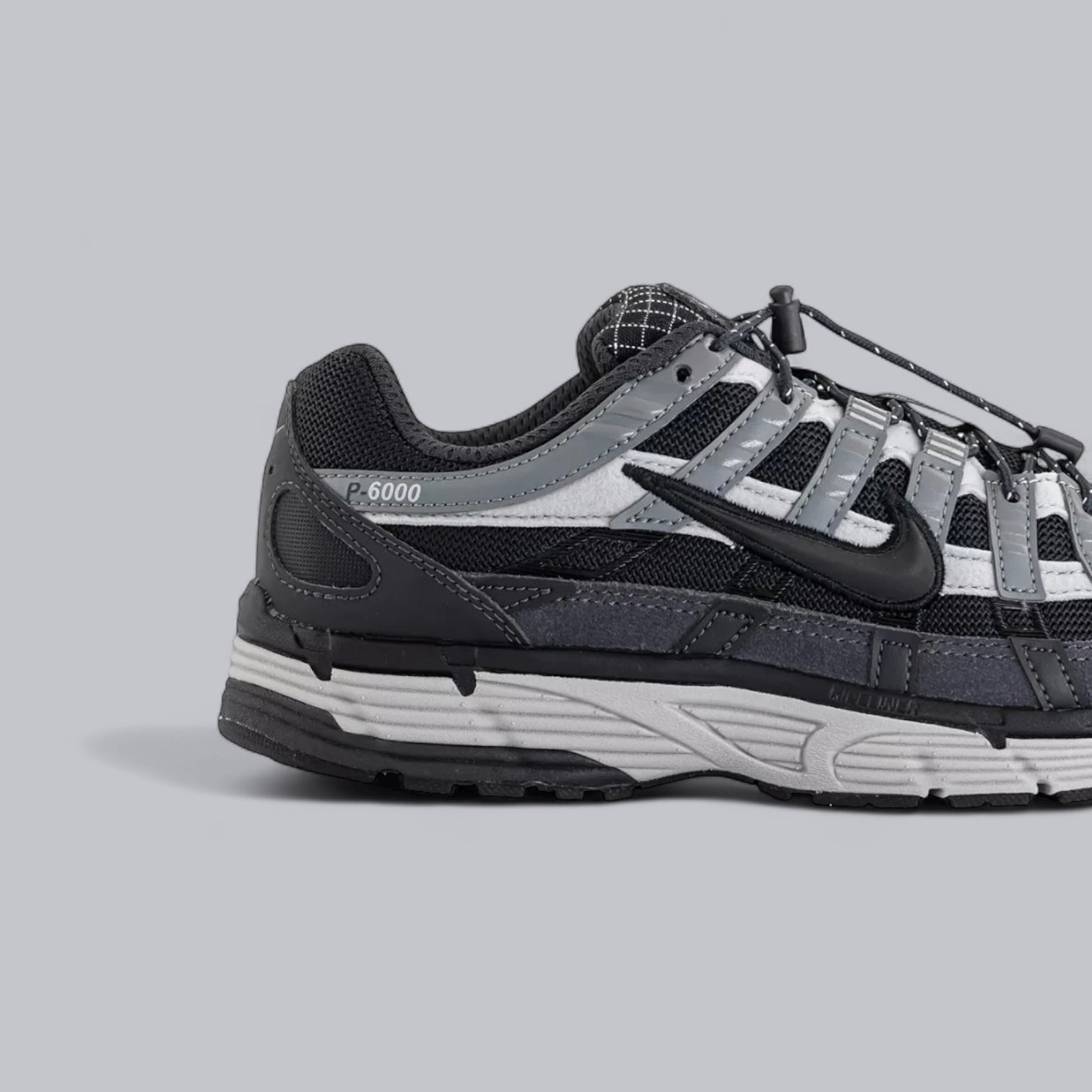 NIKE P6000 WINTERISED - ANTHRACITE/SMOKE GREY