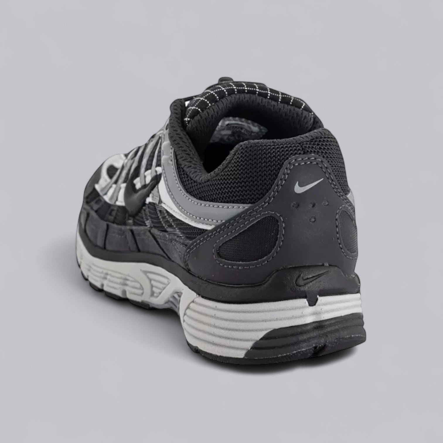 NIKE P6000 WINTERISED - ANTHRACITE/SMOKE GREY