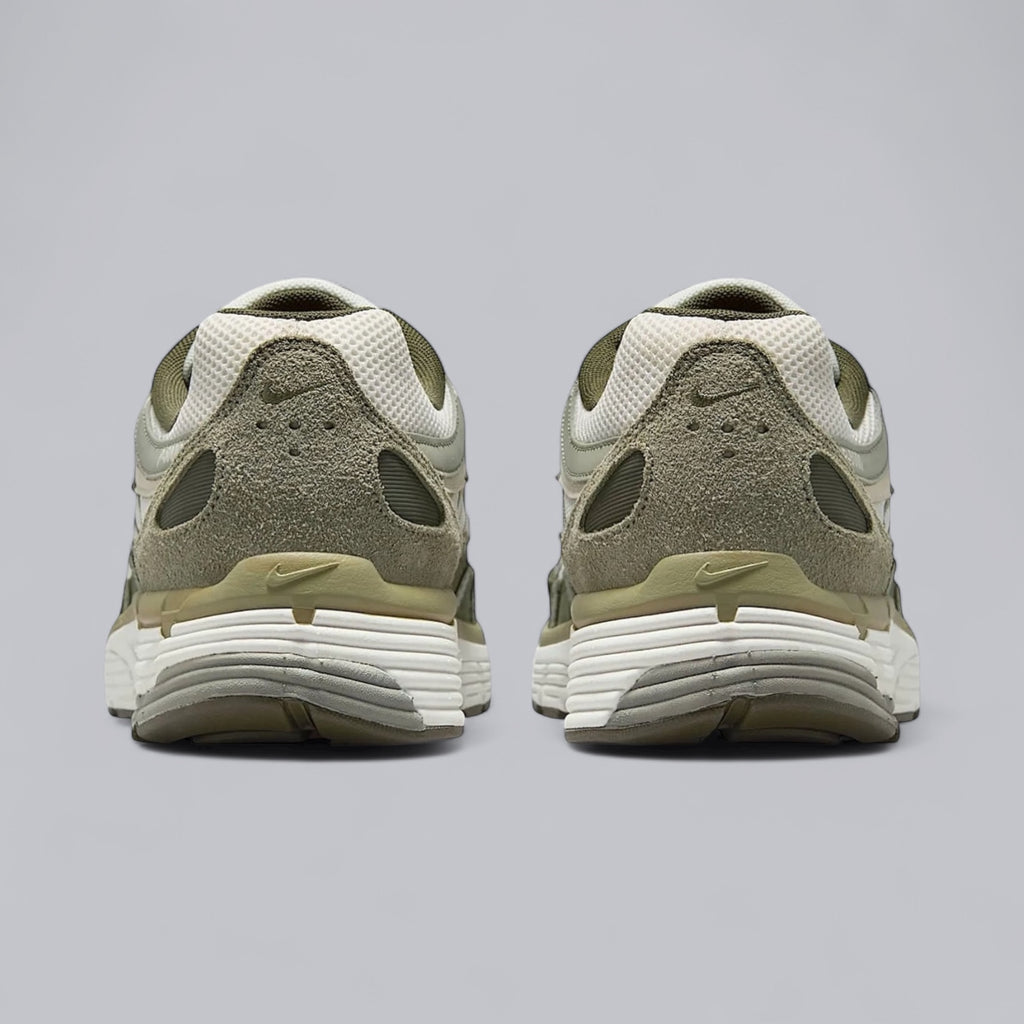 NIKE P6000 - CARGO KHAKI