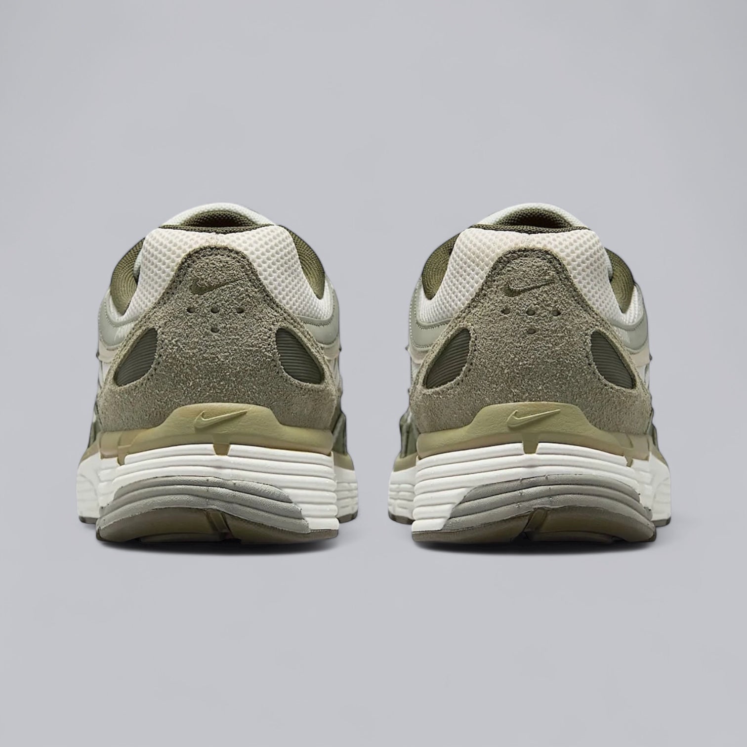 NIKE P6000 - CARGO KHAKI