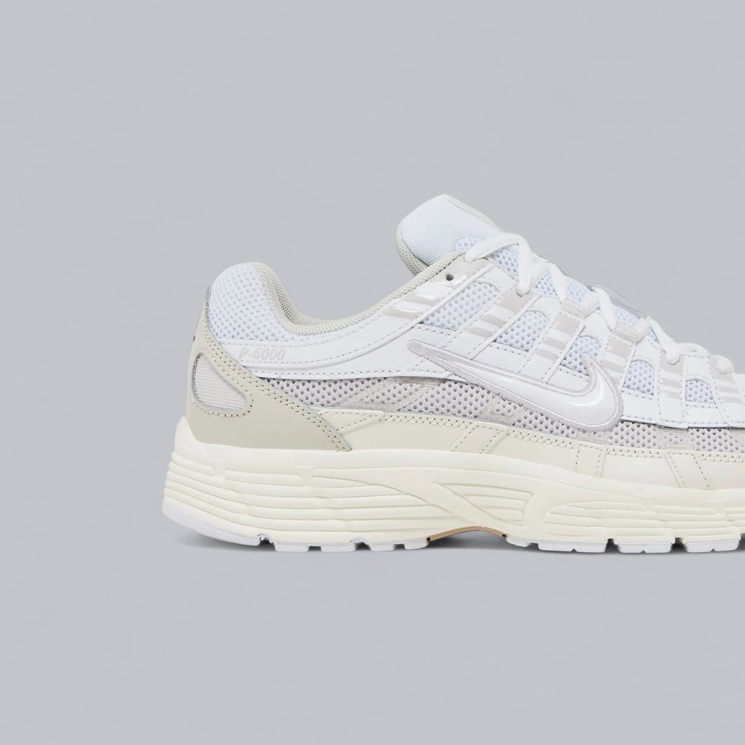 NIKE P6000 - SAIL WHITE