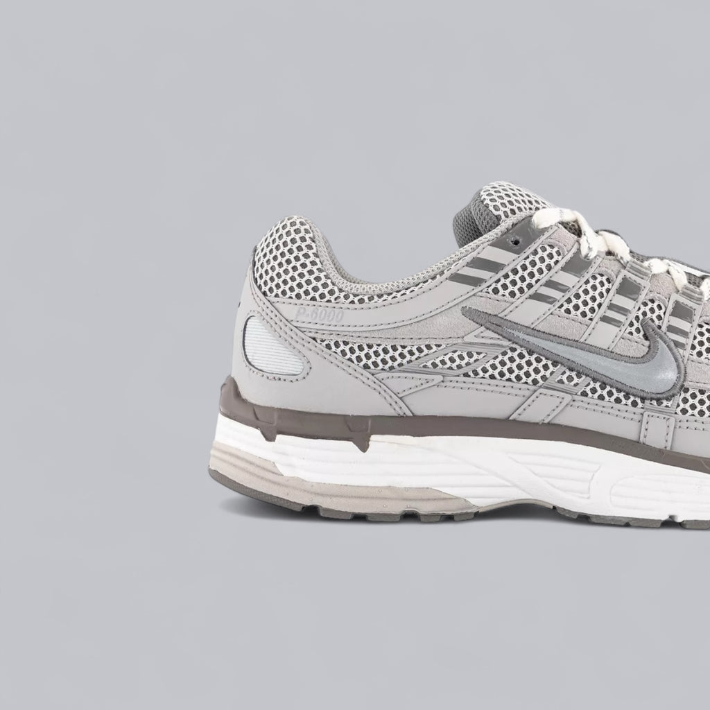NIKE P6000 - IRON ORE