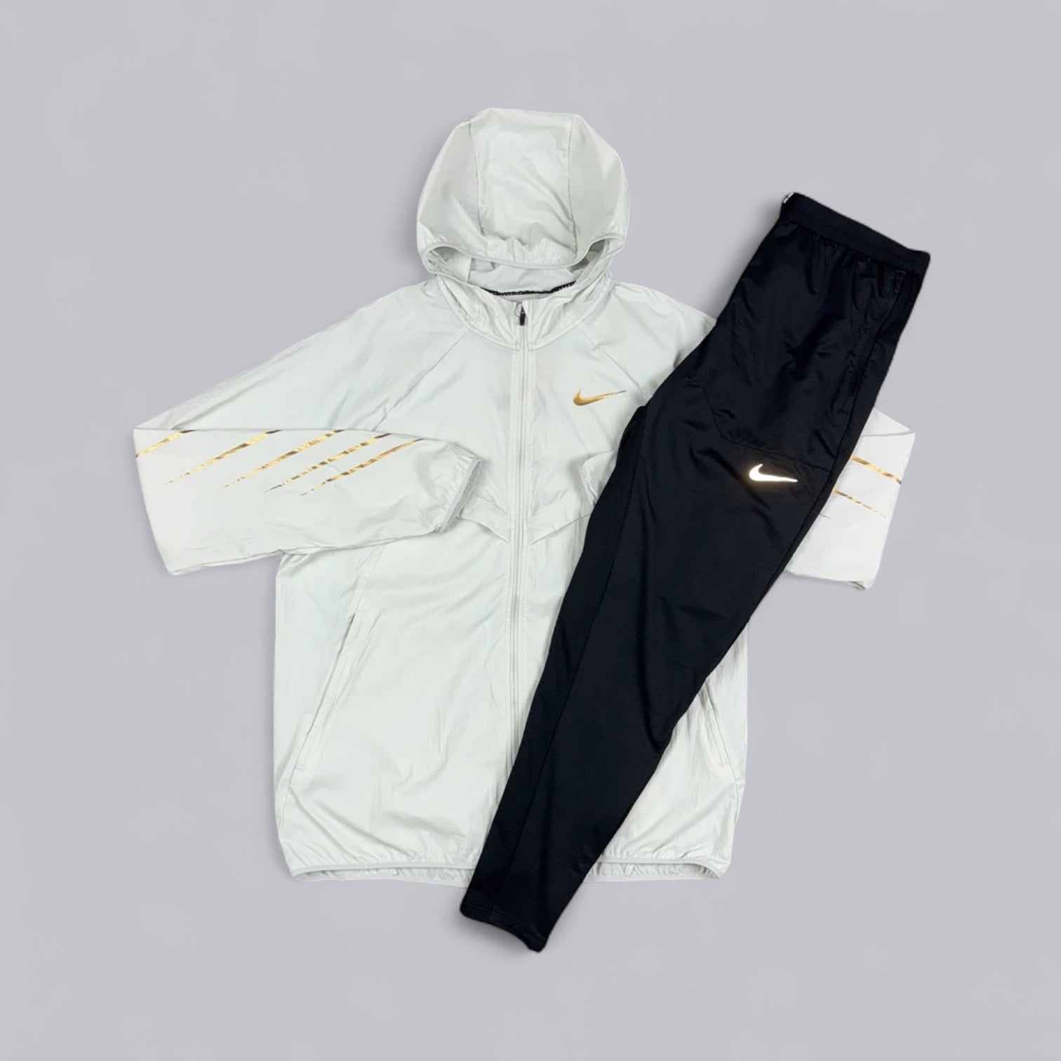 NIKE UV WINDRUNNER JACKET - WHITE/GOLD