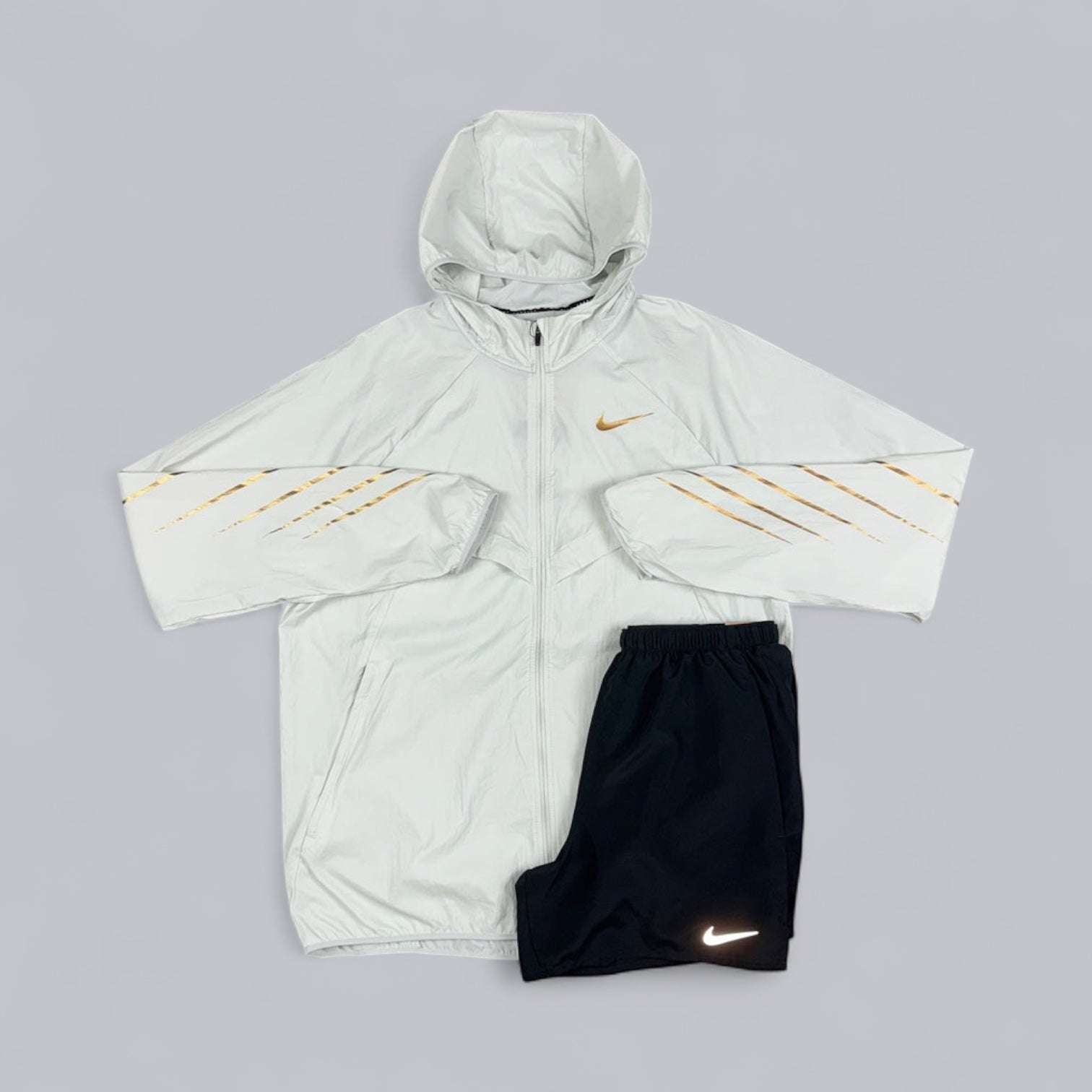 NIKE UV WINDRUNNER JACKET - WHITE/GOLD