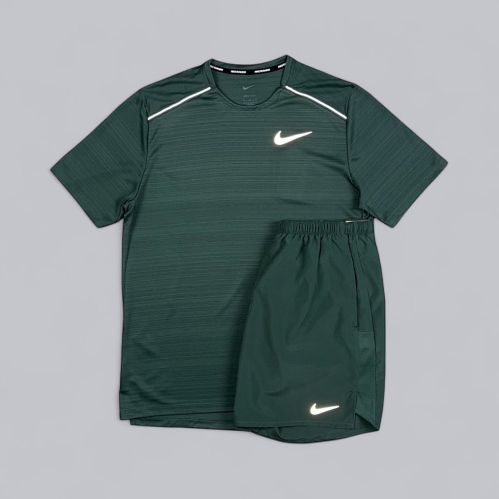 NIKE MILER 1.0 T-SHIRT - VINTAGE GREEN